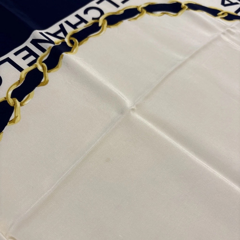 CHANEL Silk Scarf Gold Chain Matelasse Bag Logo Classic Elegant Italy - Picture 9 of 14